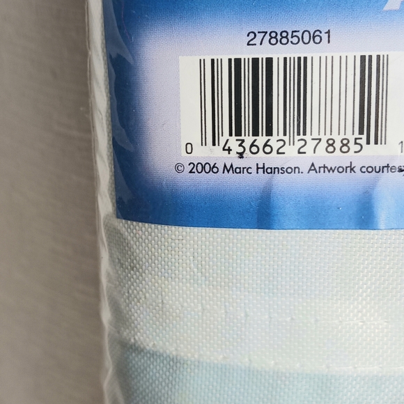 New 2016 HUMMINGBIRD HAVEN Large House Flag Holly Winter Cardinals 28"x40" - Picture 3 of 5